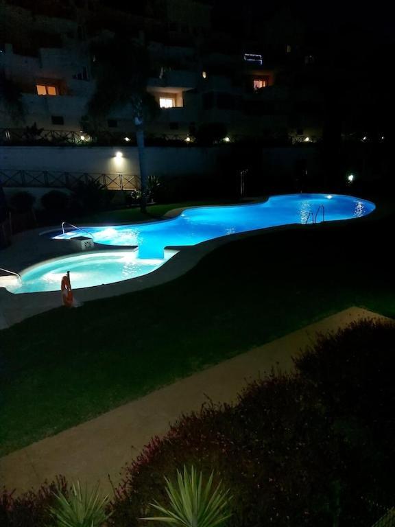Duquesa Fairways, A Spacious Apartment With Fabulous Views And Facilities マニルバ エクステリア 写真